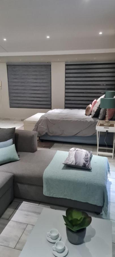 Bayswater Guest Rooms Bloemfontein Esterno foto